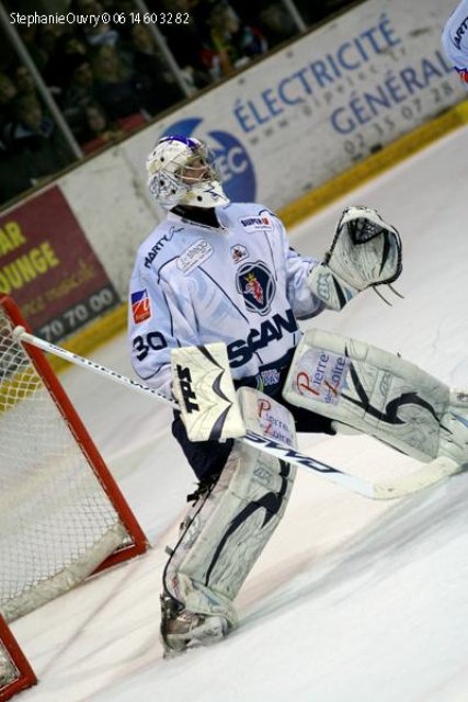 Photo hockey match Rouen - Angers  le 13/04/2010