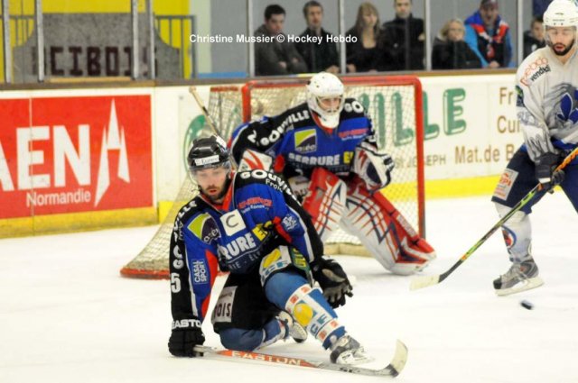 Photo hockey match Caen  - Reims le 18/04/2010