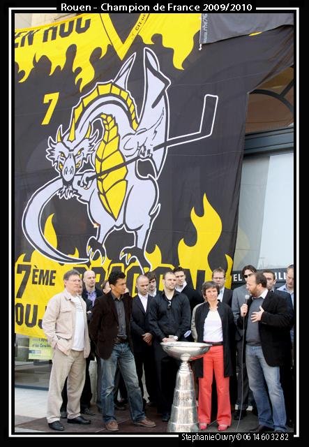 Photo hockey reportage Les Rouennais fêtent leurs héros