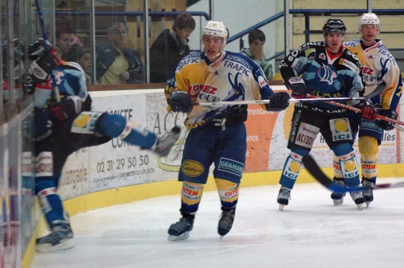 Caen  5 - 3 Chamonix 