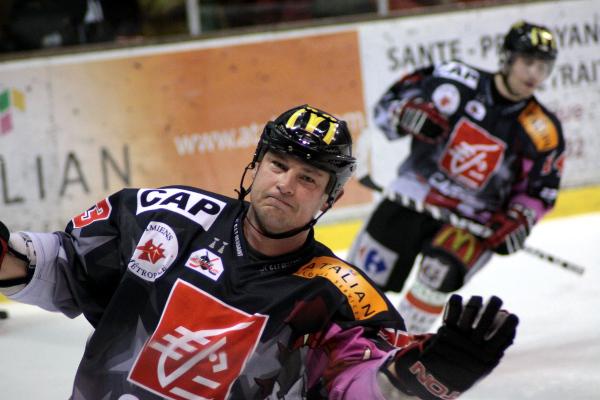 Amiens  8 - 4 Dijon 