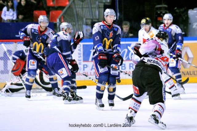 Photo hockey match Grenoble  - Amiens  le 02/10/2010