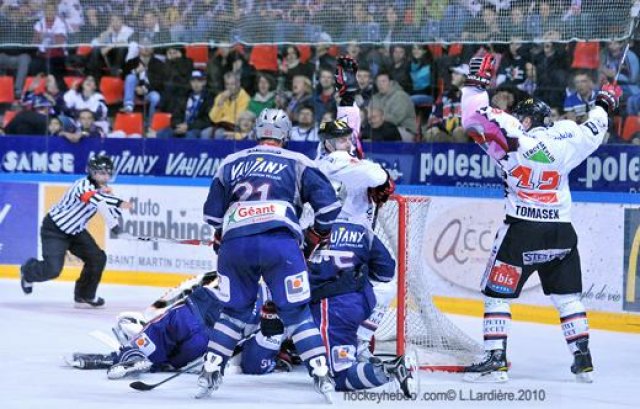 Photo hockey match Grenoble  - Amiens  le 02/10/2010