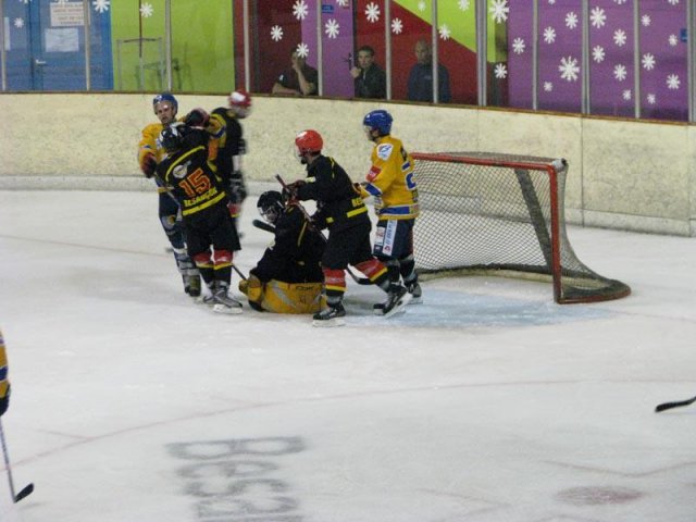 Photo hockey match Besançon - Dijon II le 09/10/2010