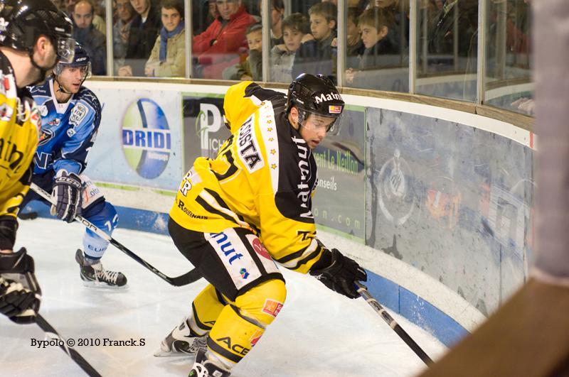 Angers  5 - 1 Rouen