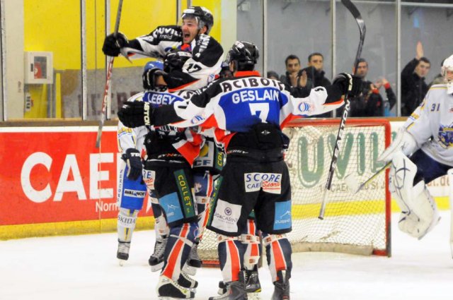Photo hockey match Caen  - Villard-de-Lans le 16/10/2010