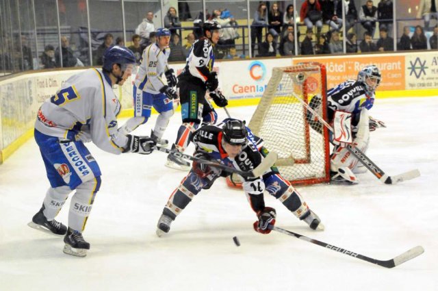 Photo hockey match Caen  - Villard-de-Lans le 16/10/2010