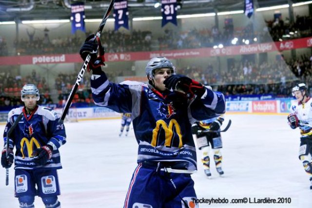 Photo hockey match Grenoble  - Morzine-Avoriaz le 16/10/2010