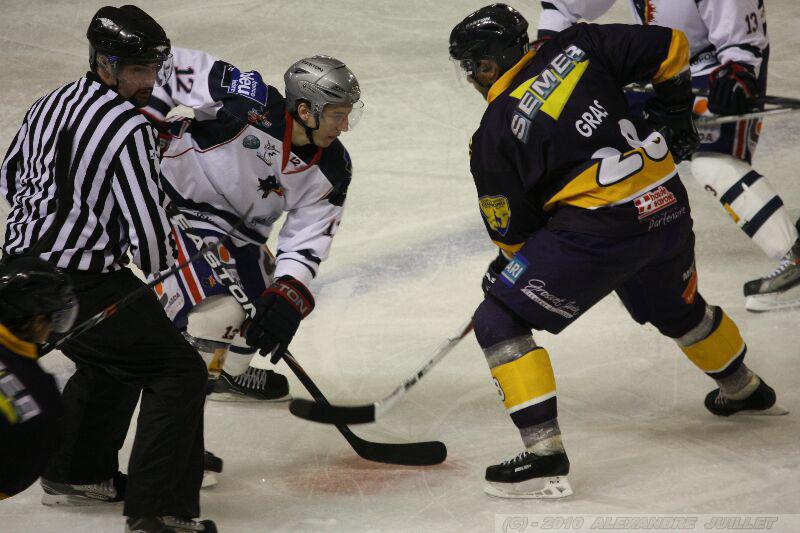Chamonix  3 - 4 Grenoble 