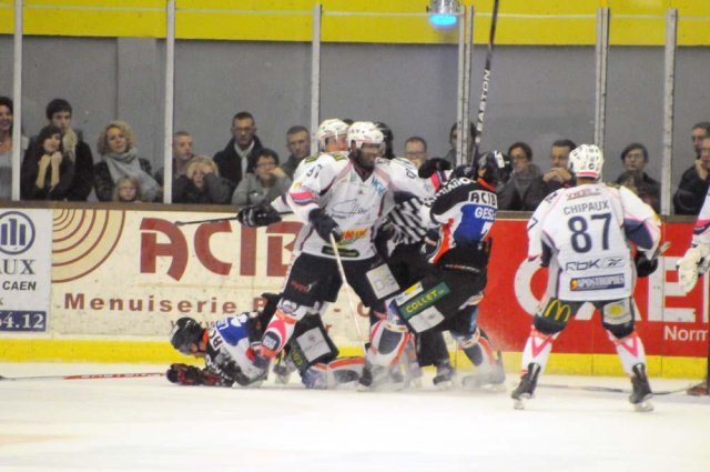 Photo hockey match Caen  - Epinal  le 06/11/2010