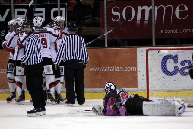 Photo hockey match Amiens  - Briançon  le 06/11/2010