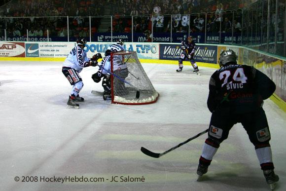 Grenoble  5 - 4 Angers 