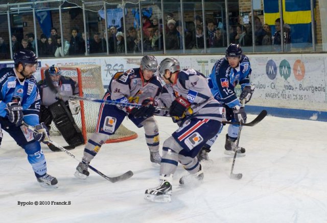 Photo hockey match Angers  - Grenoble  le 03/12/2010