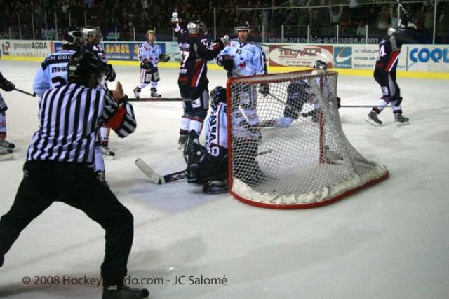 Photo hockey match Grenoble  - Angers  le 23/09/2008