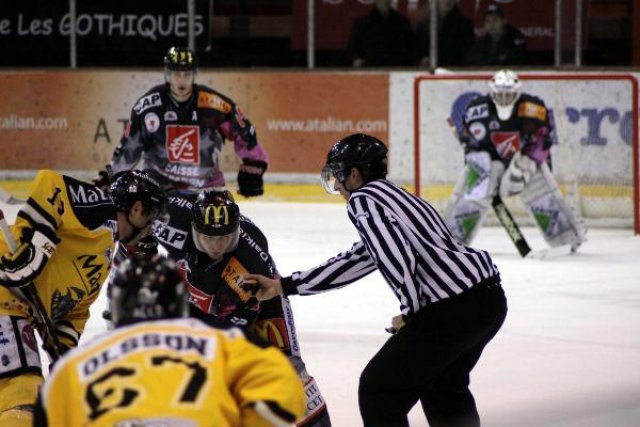Photo hockey match Amiens  - Rouen le 11/12/2010