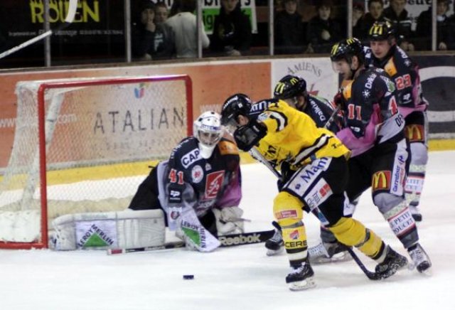 Photo hockey match Amiens  - Rouen le 11/12/2010