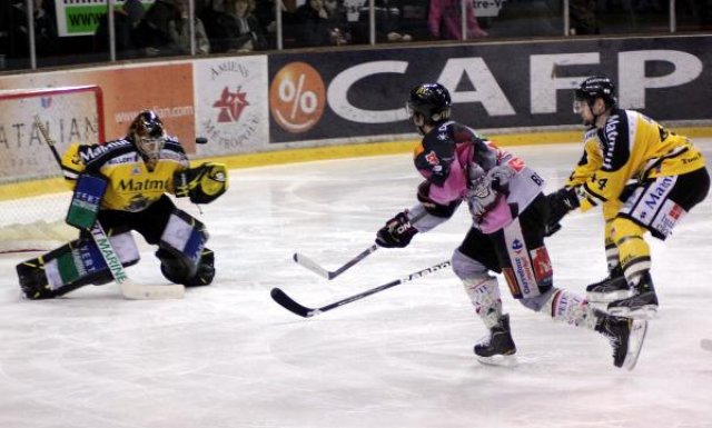 Photo hockey match Amiens  - Rouen le 11/12/2010