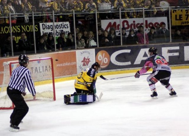 Photo hockey match Amiens  - Rouen le 11/12/2010