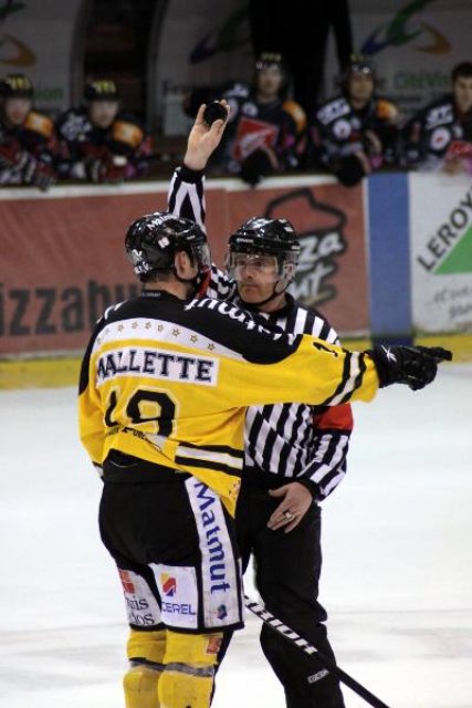 Photo hockey match Amiens  - Rouen le 11/12/2010