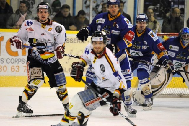 Photo hockey match Dijon  - Morzine-Avoriaz le 22/12/2010