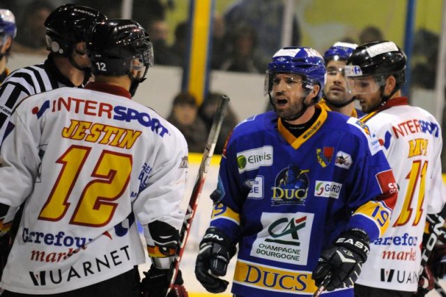 Photo hockey match Dijon  - Morzine-Avoriaz le 22/12/2010