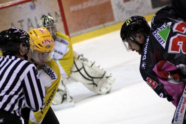 Photo hockey match Amiens  - Strasbourg  le 30/12/2010