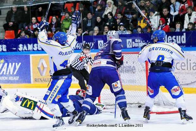 Photo hockey match Grenoble  - Villard-de-Lans le 22/01/2011