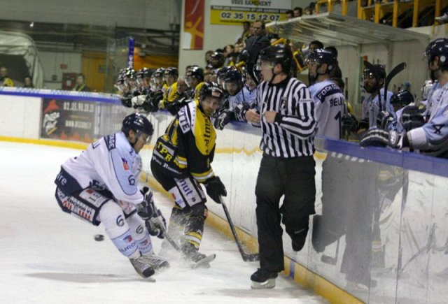 Photo hockey match Rouen - Angers  le 25/01/2011