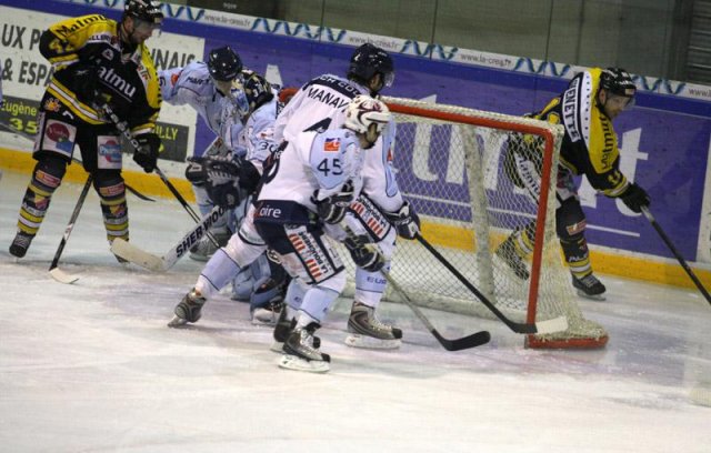 Photo hockey match Rouen - Angers  le 25/01/2011