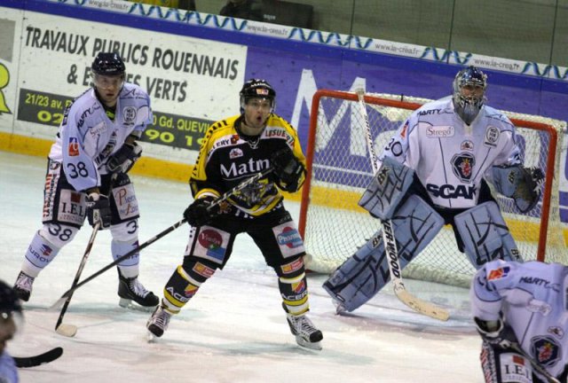 Photo hockey match Rouen - Angers  le 25/01/2011
