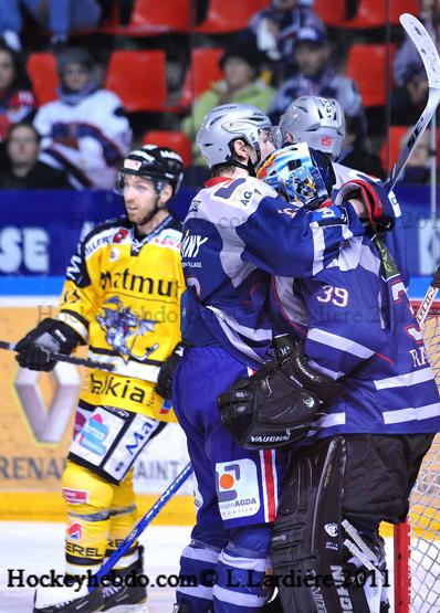Grenoble  4 - 6 Rouen