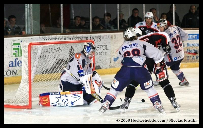 Briançon  1 - 2 Grenoble 