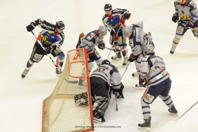 Photo hockey match Caen  - Grenoble  le 01/02/2011