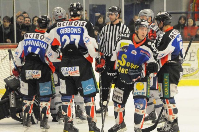 Photo hockey match Caen  - Grenoble  le 01/02/2011