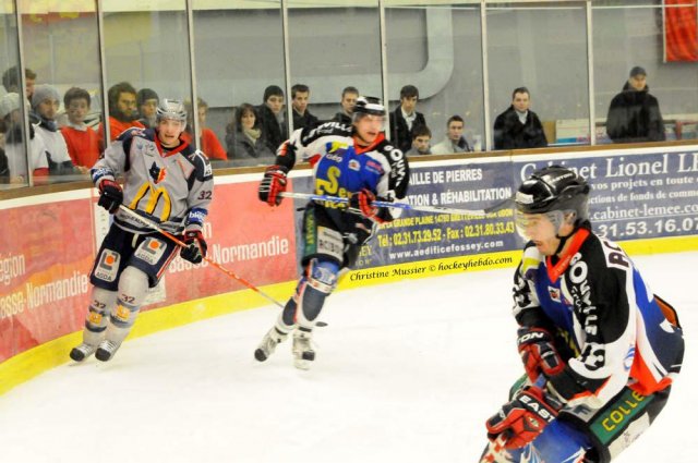 Photo hockey match Caen  - Grenoble  le 01/02/2011