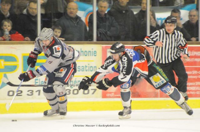 Photo hockey match Caen  - Grenoble  le 01/02/2011