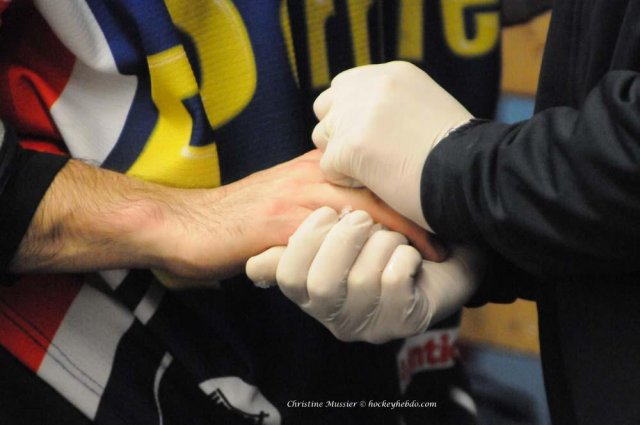 Photo hockey match Caen  - Grenoble  le 01/02/2011
