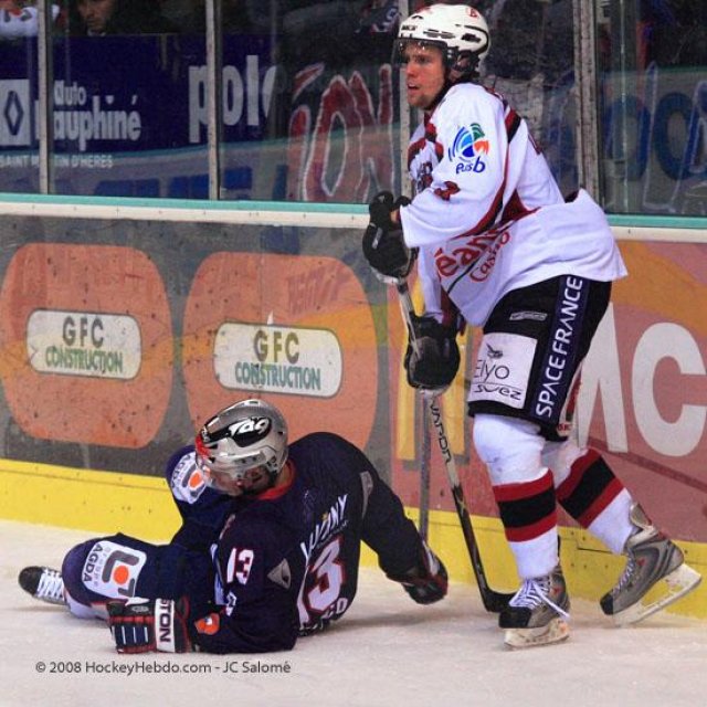 Photo hockey match Grenoble  - Briançon  le 04/10/2008
