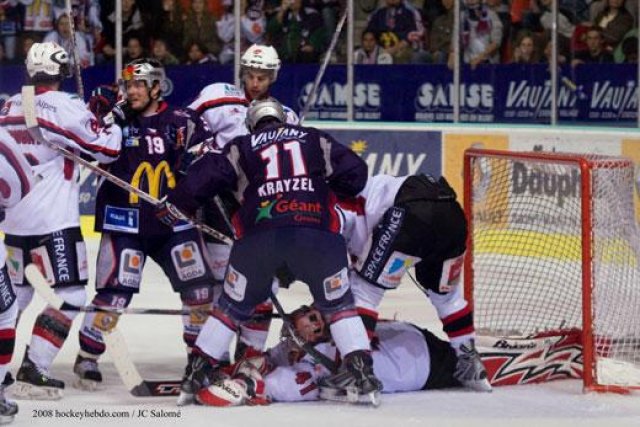 Photo hockey match Grenoble  - Briançon  le 04/10/2008