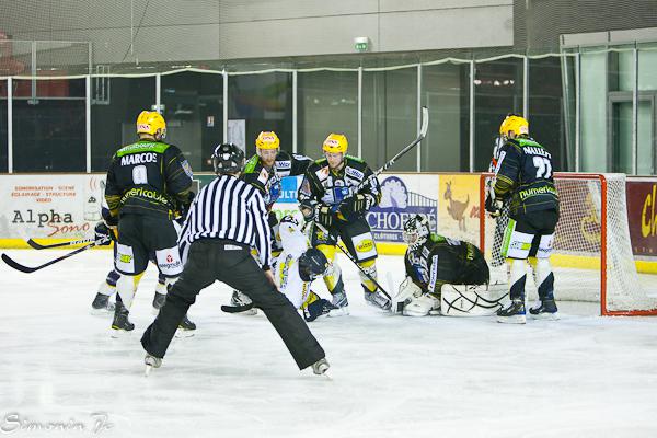 Strasbourg  2 - 3 Chamonix 