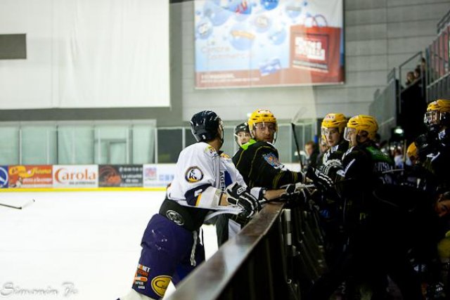 Photo hockey match Strasbourg  - Chamonix  le 26/02/2011