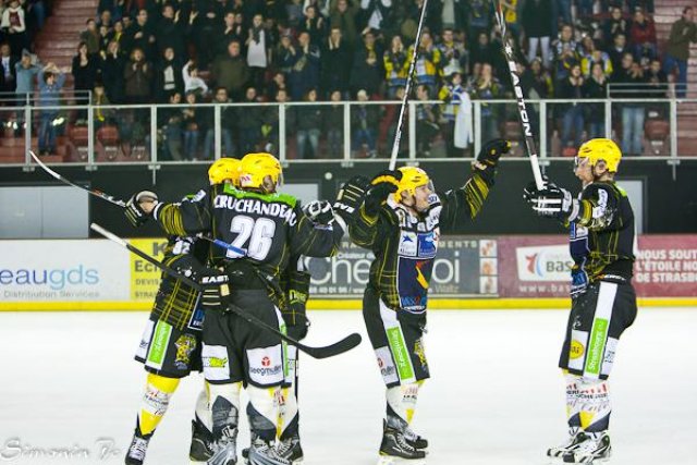Photo hockey match Strasbourg  - Chamonix  le 26/02/2011