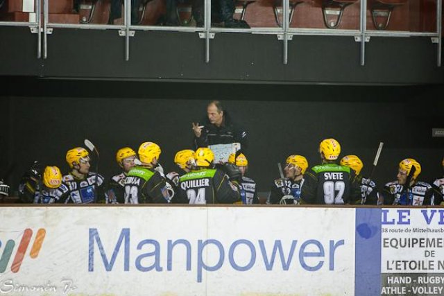 Photo hockey match Strasbourg  - Chamonix  le 26/02/2011