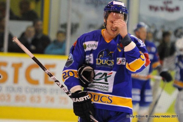 Photo hockey match Dijon  - Angers  le 26/02/2011