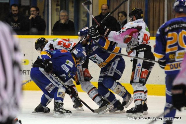 Photo hockey match Dijon  - Amiens  le 01/03/2011