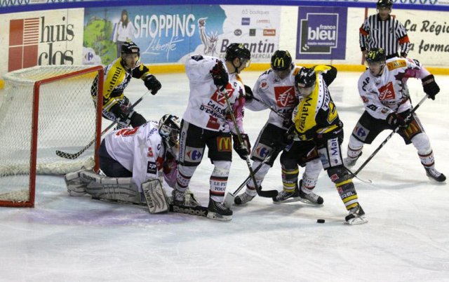 Photo hockey match Rouen - Amiens  le 26/02/2011