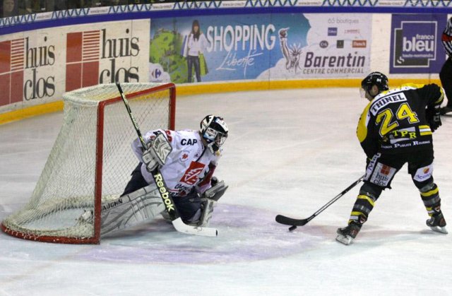 Photo hockey match Rouen - Amiens  le 26/02/2011