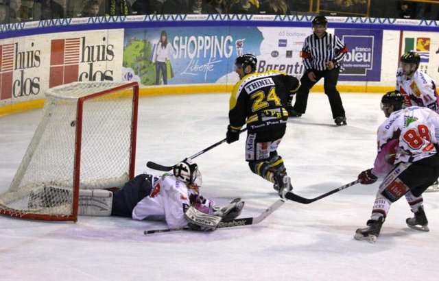 Photo hockey match Rouen - Amiens  le 26/02/2011