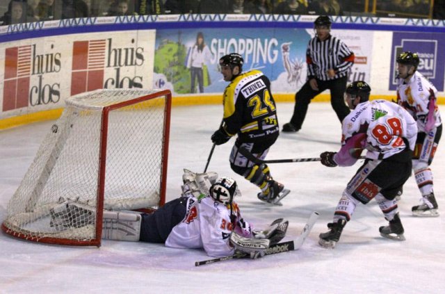 Photo hockey match Rouen - Amiens  le 26/02/2011