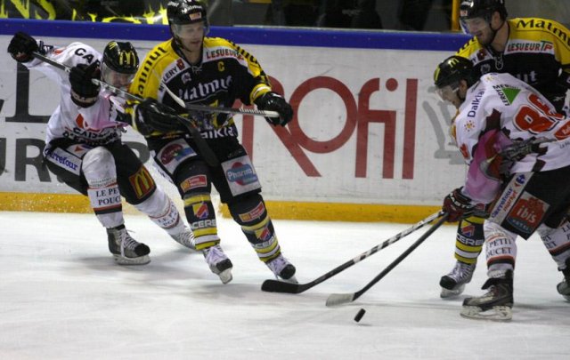 Photo hockey match Rouen - Amiens  le 26/02/2011